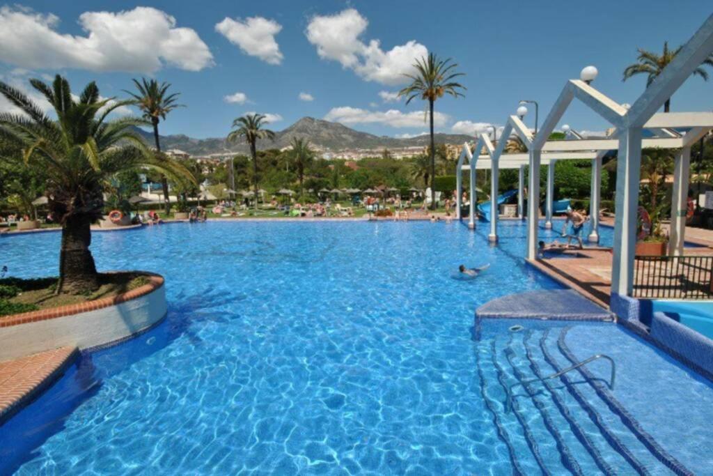 Apartamento 215. Primera Linea De Playa. Benalmadena Luaran gambar