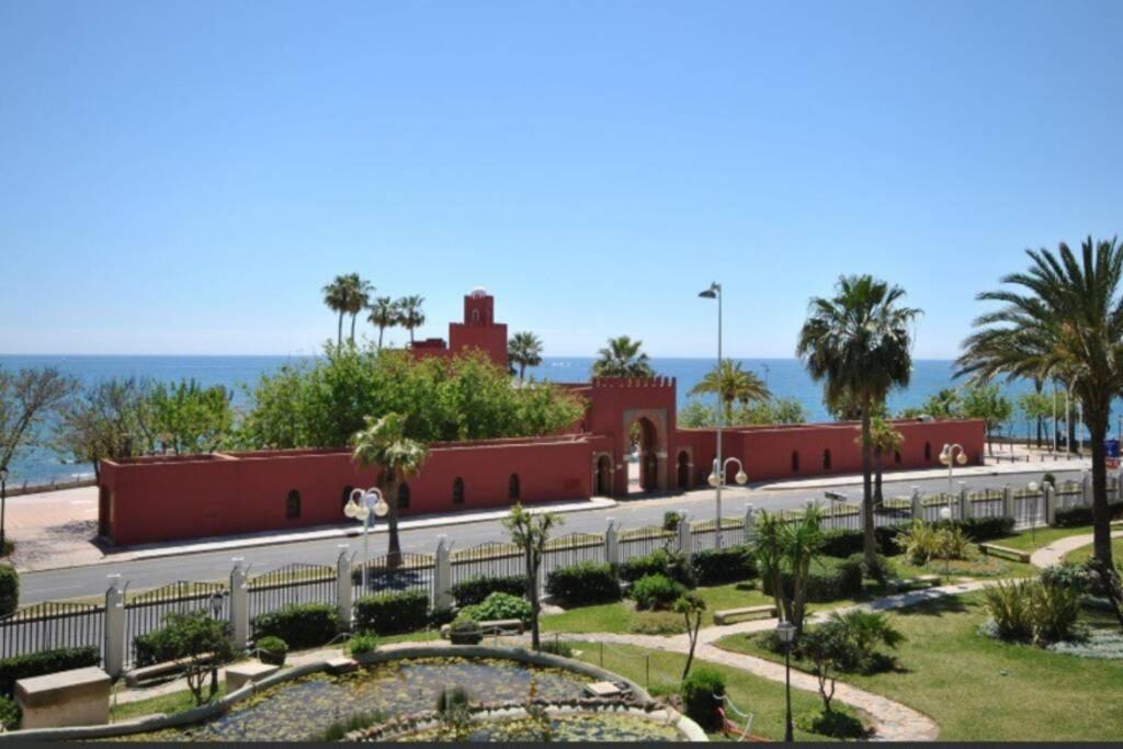 Apartamento 215. Primera Linea De Playa. Benalmadena Luaran gambar