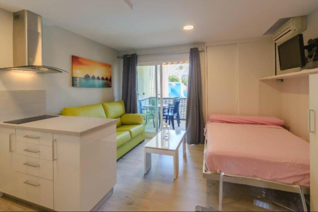 Apartamento 215. Primera Linea De Playa. Benalmadena Luaran gambar